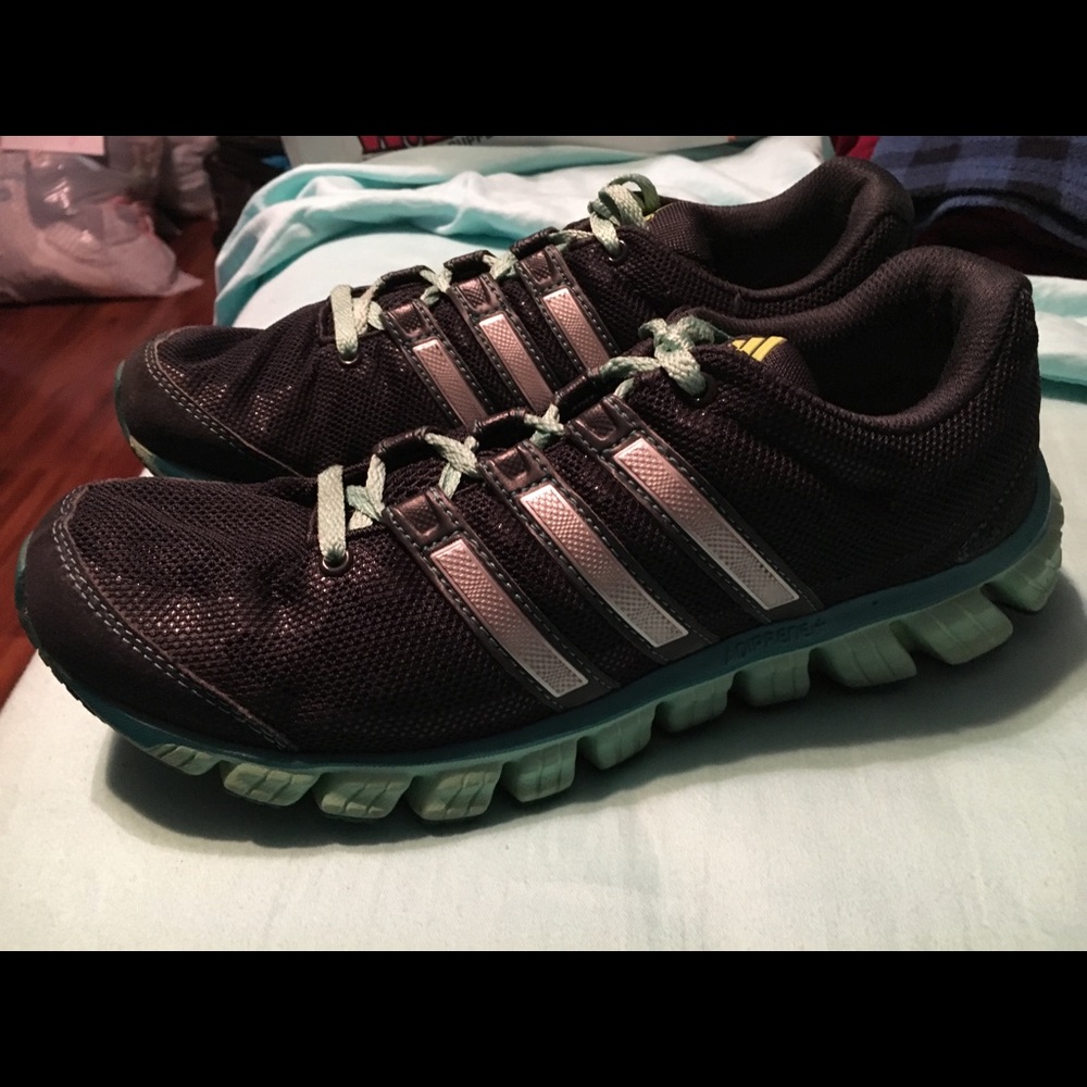Adidas tennis shoes